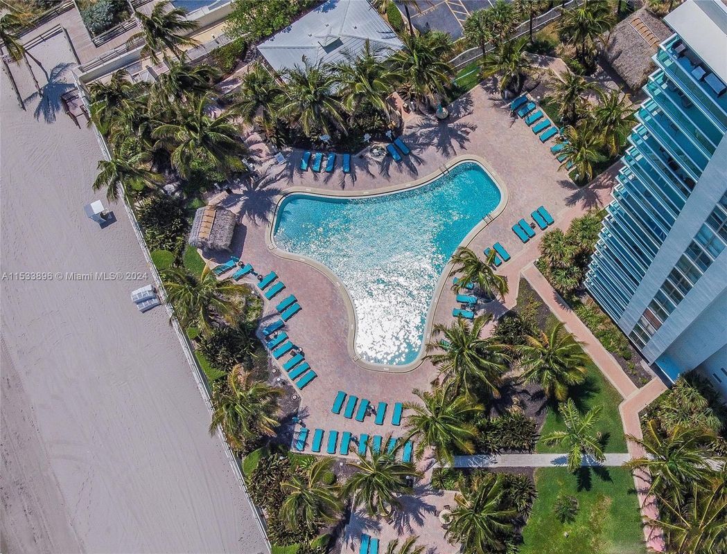 Foto principal - 3901 S Ocean Dr
