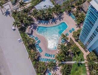 Building Photo - 3901 S Ocean Dr