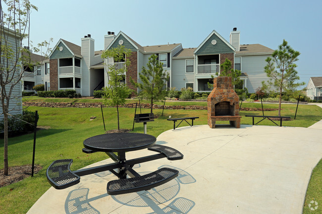 Outdoor Fireplace - The Arden Overlook