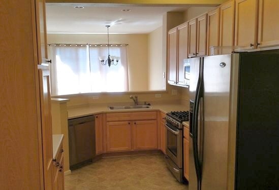 Building Photo - 2855 Rock Creek Cir