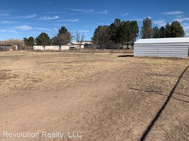 Building Photo - 3 br, 3 bath House - 75 Par 2 Ln.