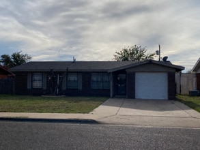 Building Photo - 4501 Conley Ave