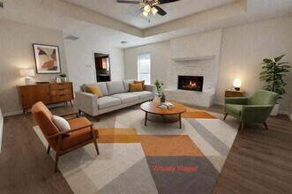 Building Photo - 526 Post Oak Ln