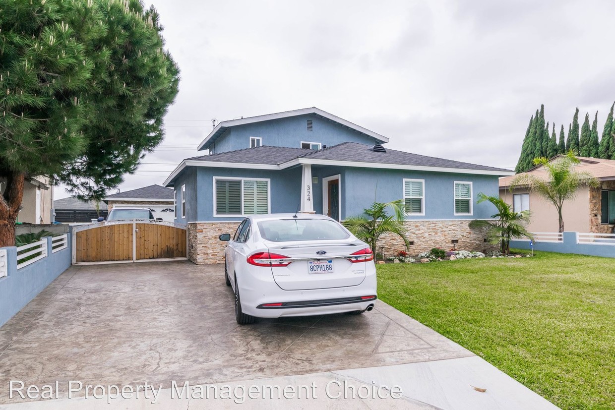 Foto principal - 3 br, 2.5 bath House - 324 E Newfield St