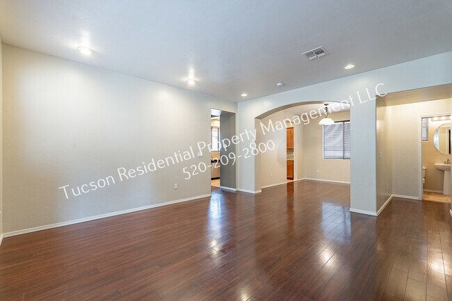 Building Photo - 505 East Calle Amura