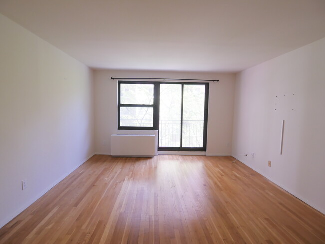 Interior Photo - 70 East 12th Street