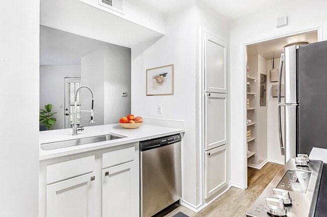 Foto del edificio - Landmark at Wynton Pointe Apartment Homes