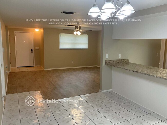 Foto del edificio - 10744 119th St