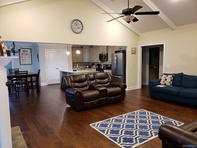 Foto del edificio - 972 Wheat Ridge Dr