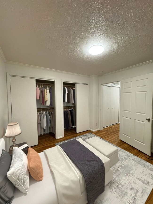 Building Photo - 1112 Mazatlan Cir