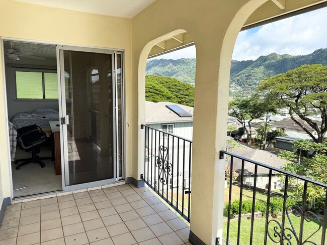 Foto del edificio - Manoa Valley - 3 bedroom 2.5 bath house w/...