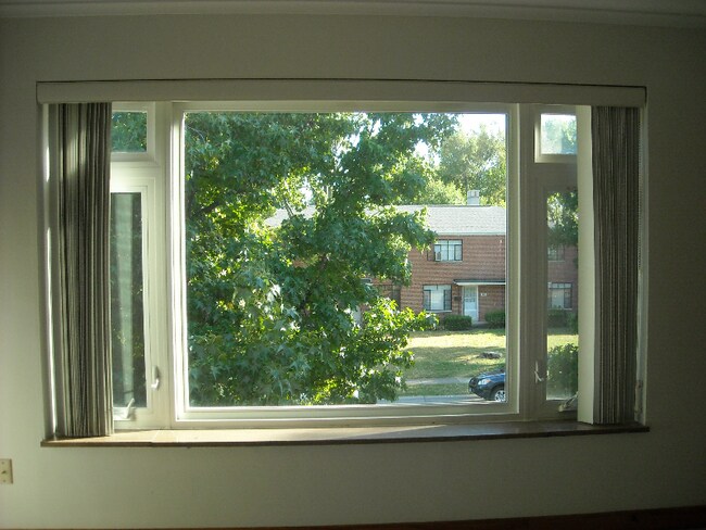 Foto del edificio - 2010 Harwitch Rd