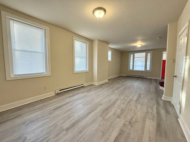 Foto del edificio - 5635 Hadfield St