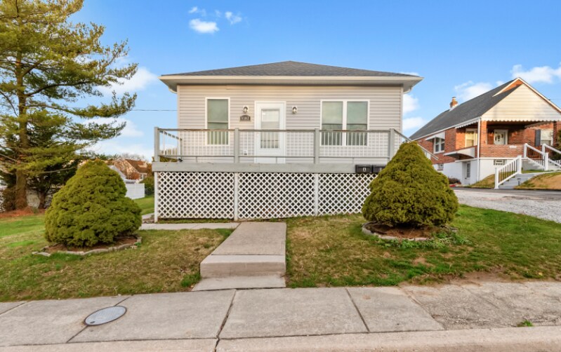 Primary Photo - 9302 Fullerdale Ave