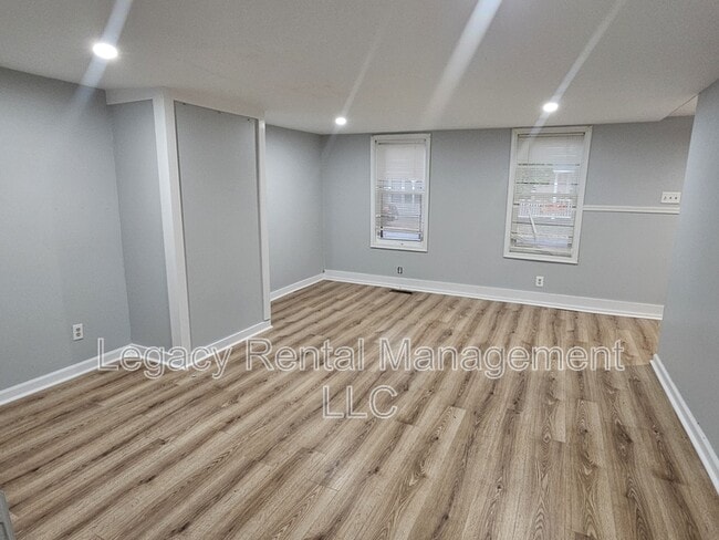 Foto del edificio - 2303 Old Berwick Rd