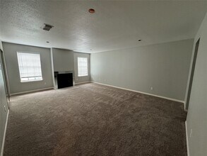 Building Photo - 9800 Pagewood Ln