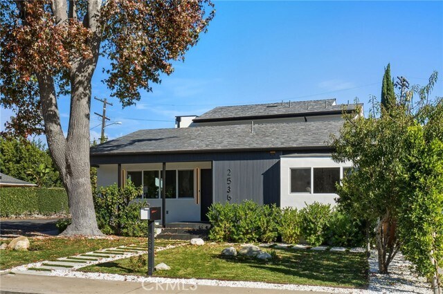 Foto del edificio - 2536 Cotner Ave