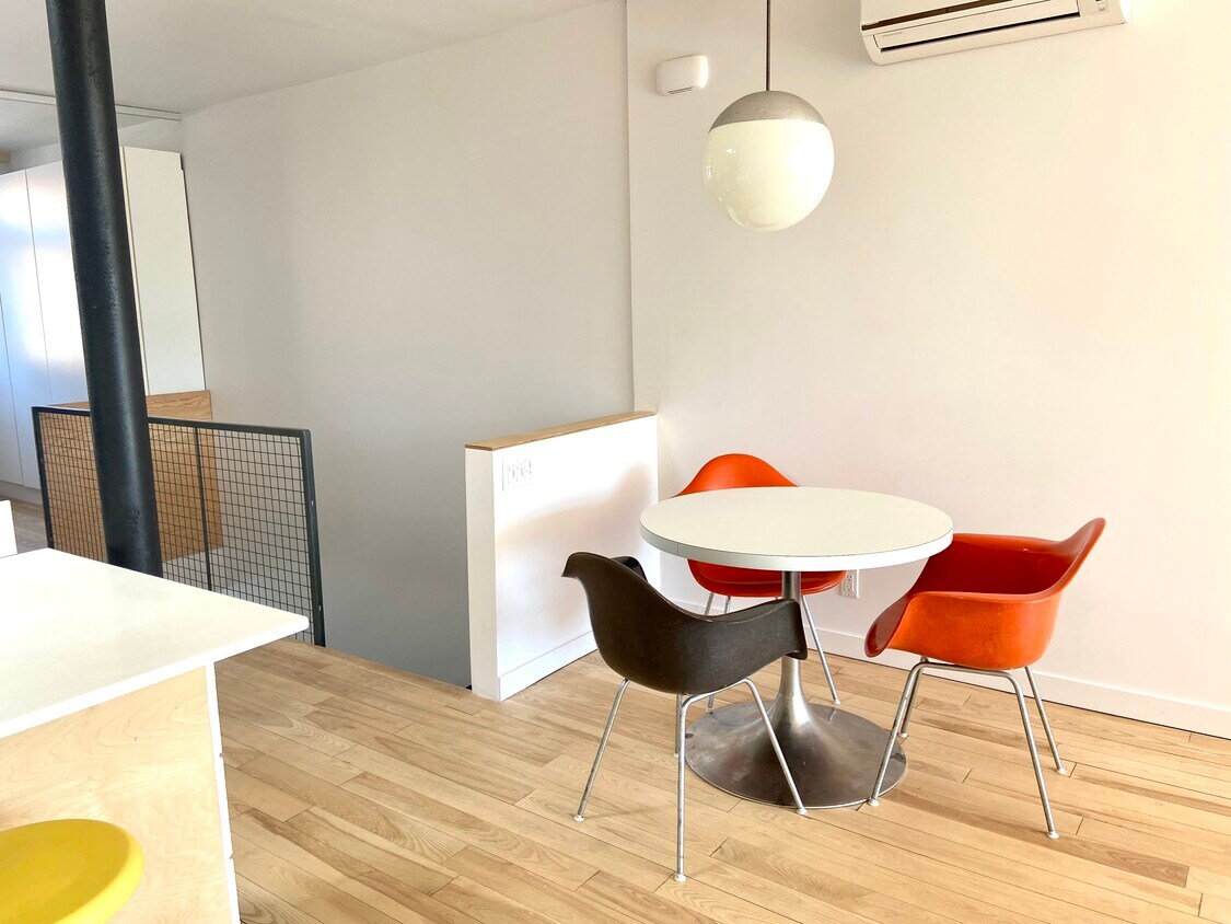 5992 SaintUrbain St Unit Alexandre, Montréal, QC H2T 2X5 Condo for