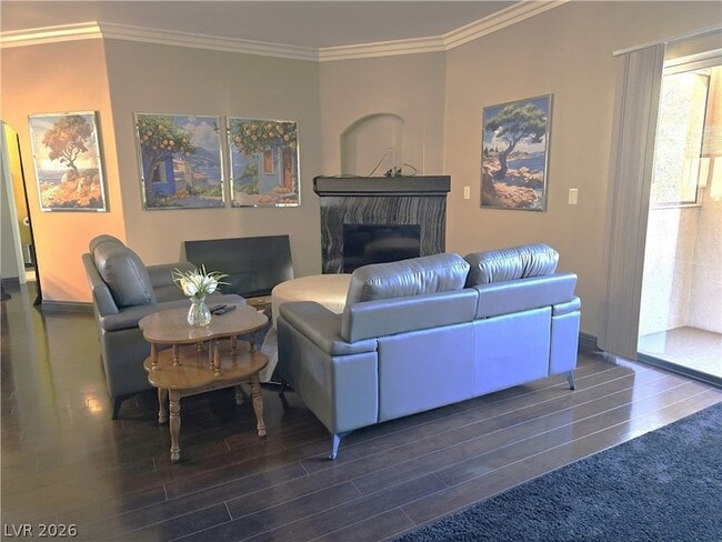 Foto del edificio - 2050 W Warm Springs Rd