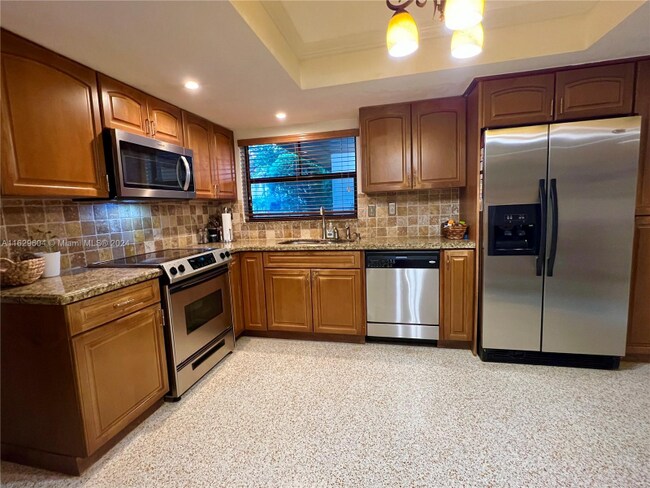 Foto del edificio - 7704 SW 139th Ct