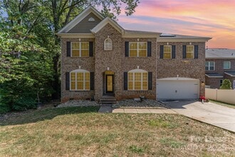 Building Photo - 139 Brackenbury Ln