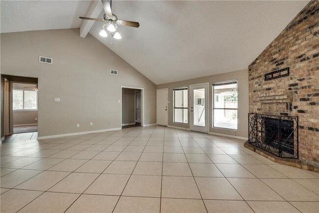 Building Photo - 7824 Roberta Dr