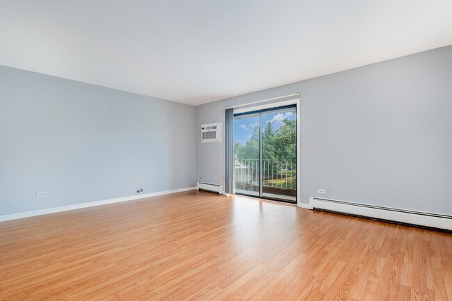 Foto del edificio - 208 E Bailey Rd
