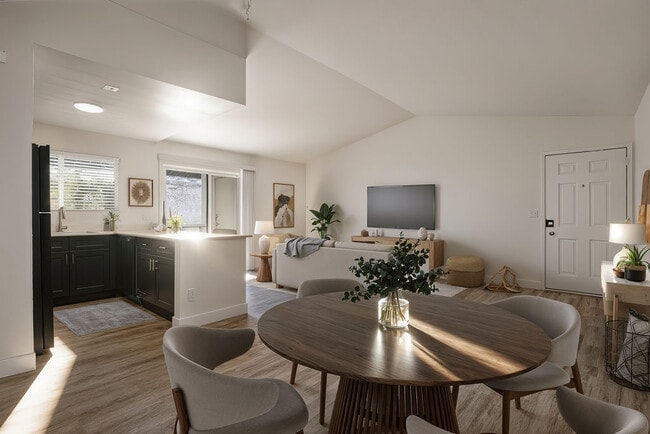 Building Photo - Canyon Heights