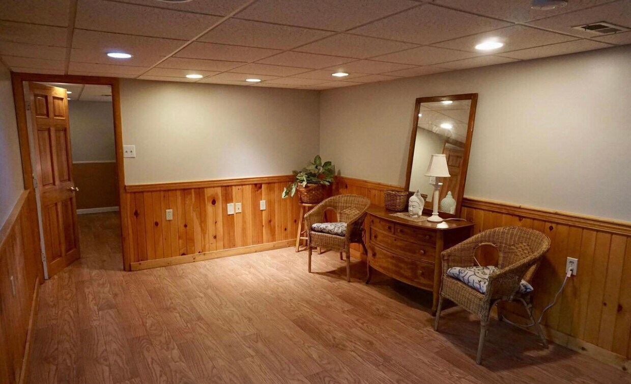 9124 Rhode Island Ave, College Park, MD 20740 House Rental in College