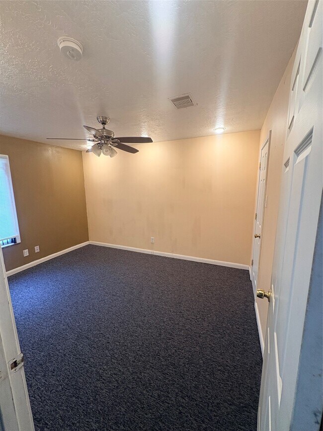 Foto del edificio - 5803 Southlea St