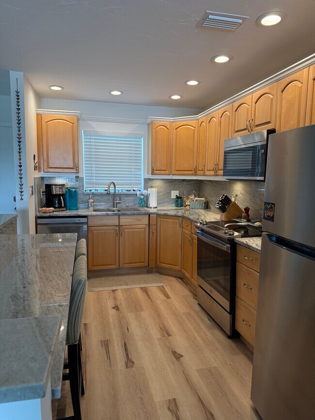 Foto del edificio - 236 Castlewood Dr