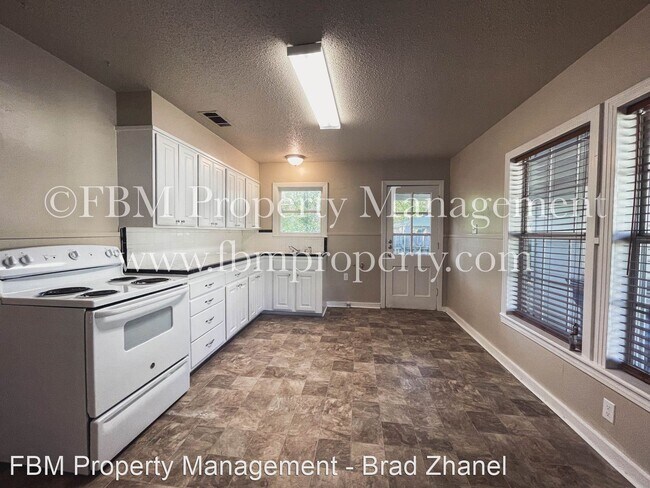 Foto del edificio - 2 br, 1.5 bath House - 802 Dunn Street