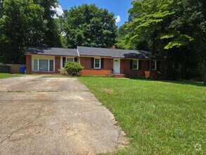 Building Photo - 1731 Stratford Rd
