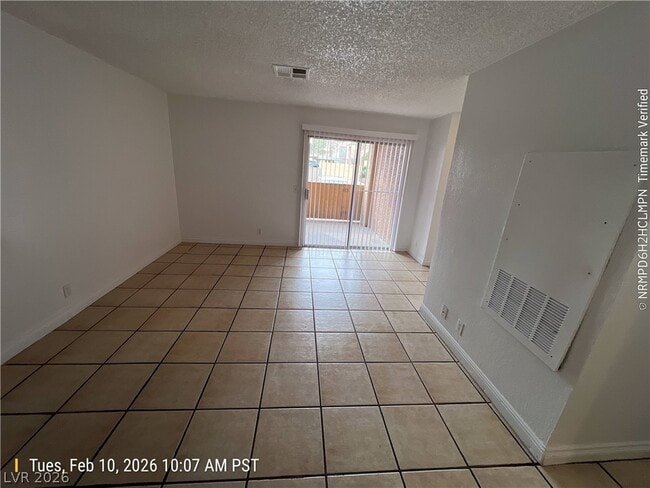 Building Photo - 3151 N Soaring Gulls Dr