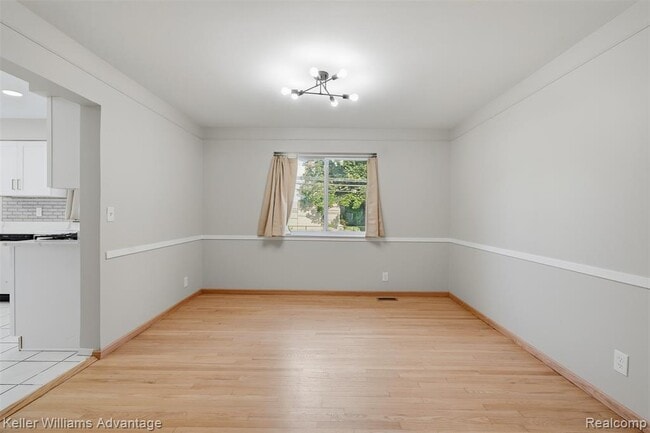 Building Photo - 27955 Berkshire Dr