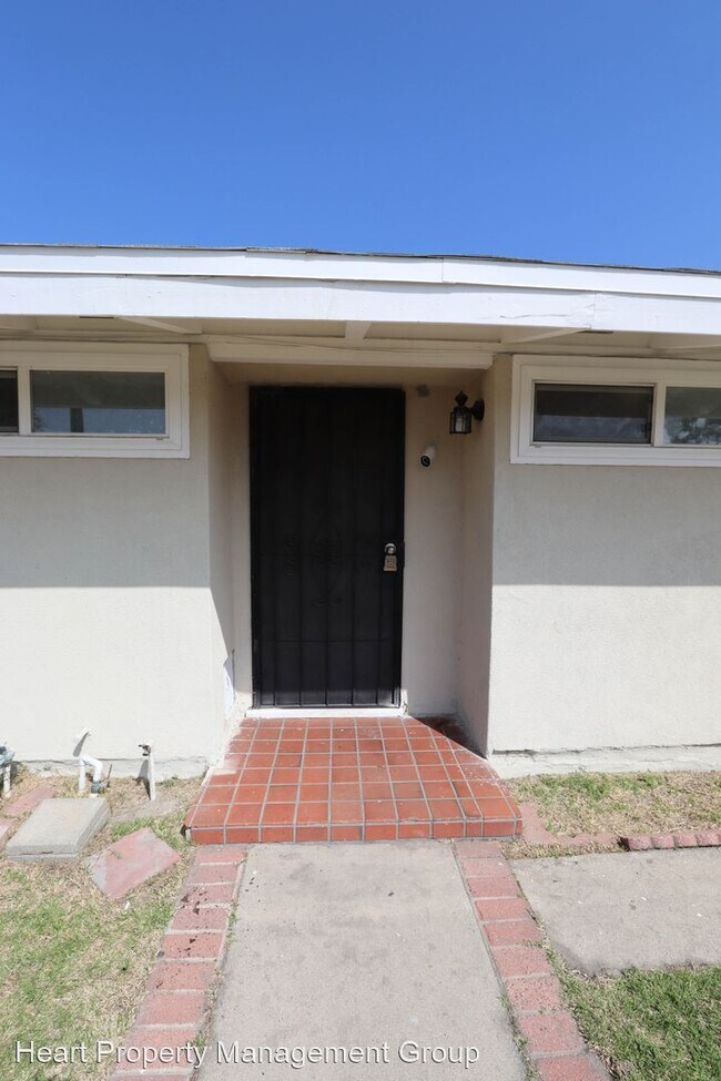 Foto del edificio - 4 br, 2 bath House - 2229 Carlton Ave