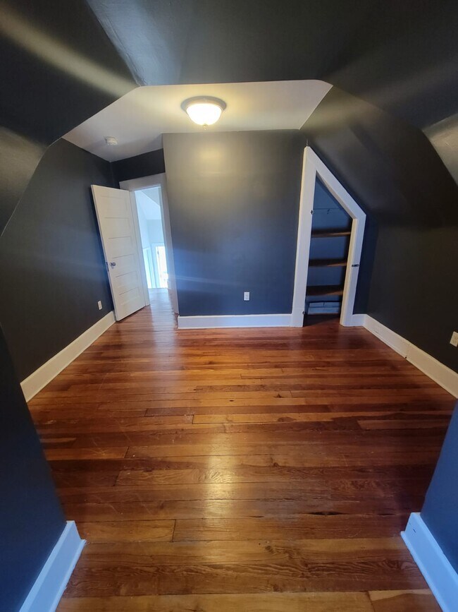 Building Photo - 262 Claremont Ave