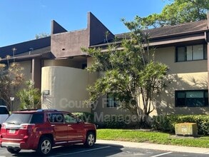 Building Photo - 780 S Village Dr