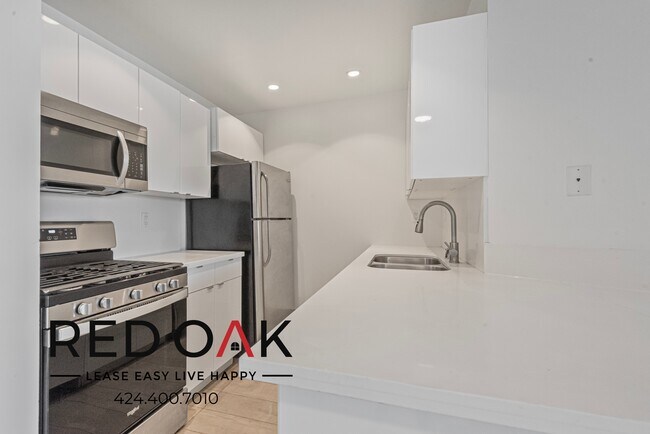 Foto del edificio - 8811 1/5 Burton Way-209