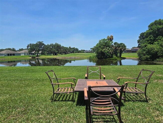 Building Photo - 1976 The Oaks Blvd