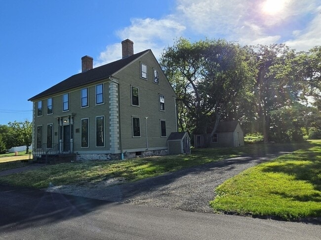Building Photo - 166 Old Providence Rd