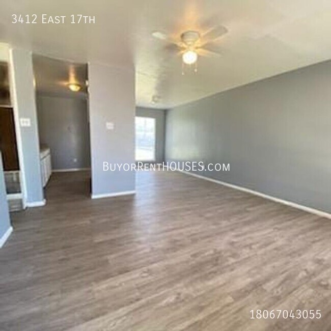 Building Photo - 3412 East 17th-