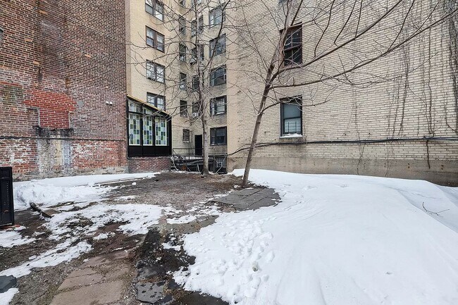 Building Photo - 222 West 10th Street