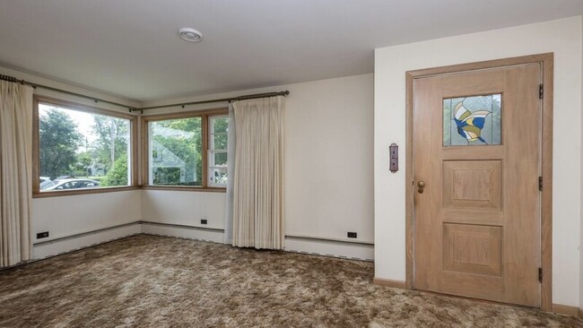 Foto del edificio - 3512 Waldo Blvd