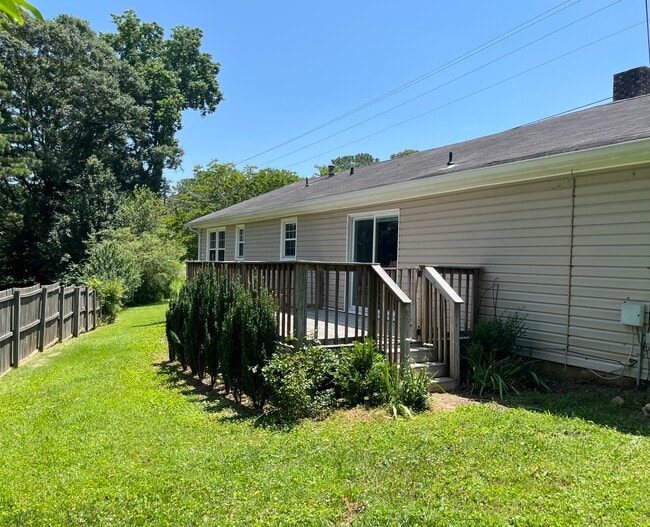 Foto del edificio - 9330 Wallace Tatum Rd