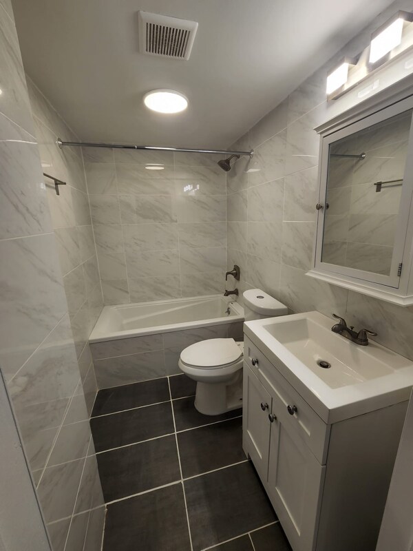 Foto del edificio - 131 B121st St
