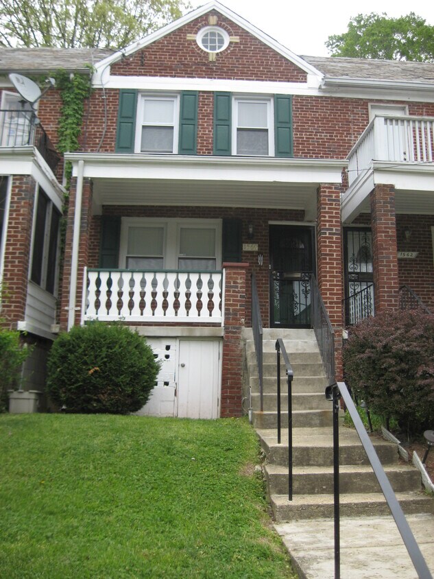 External Property - 1560 Fort DuPont St SE