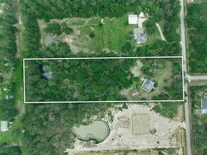 Building Photo - 18233 Country Pl Dr