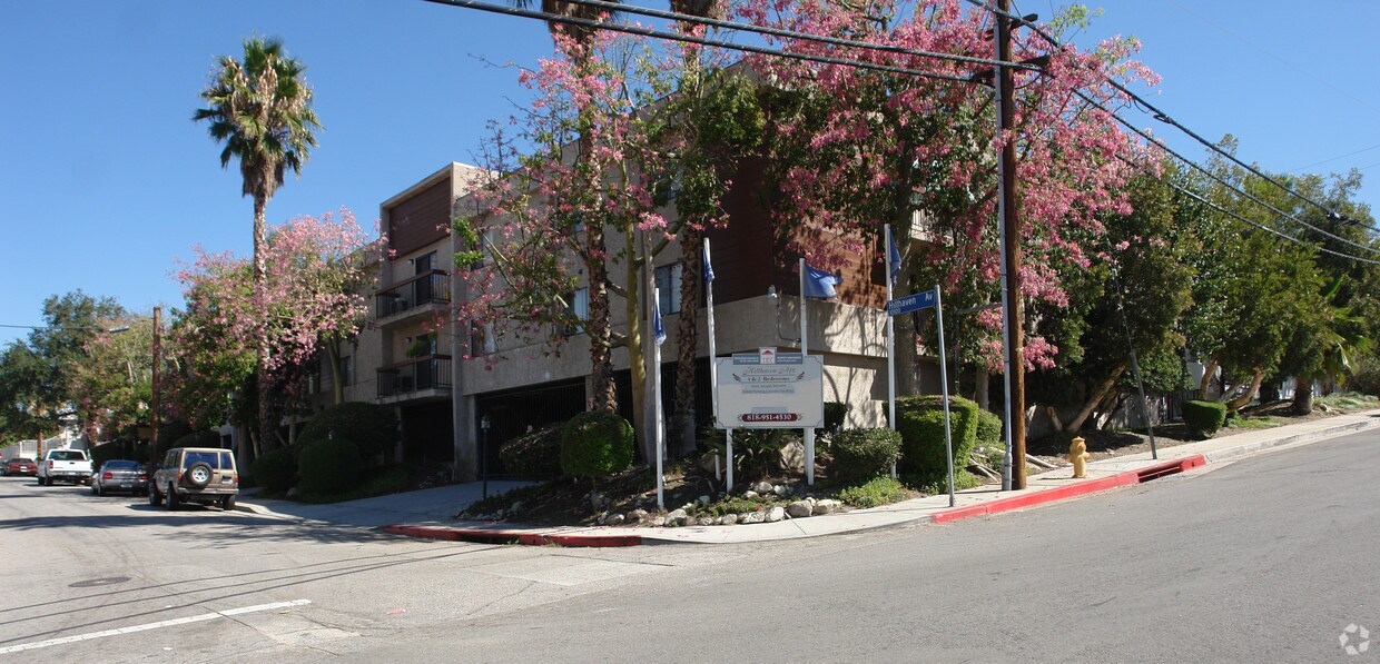 Foto del edificio - Hillhaven Apartments