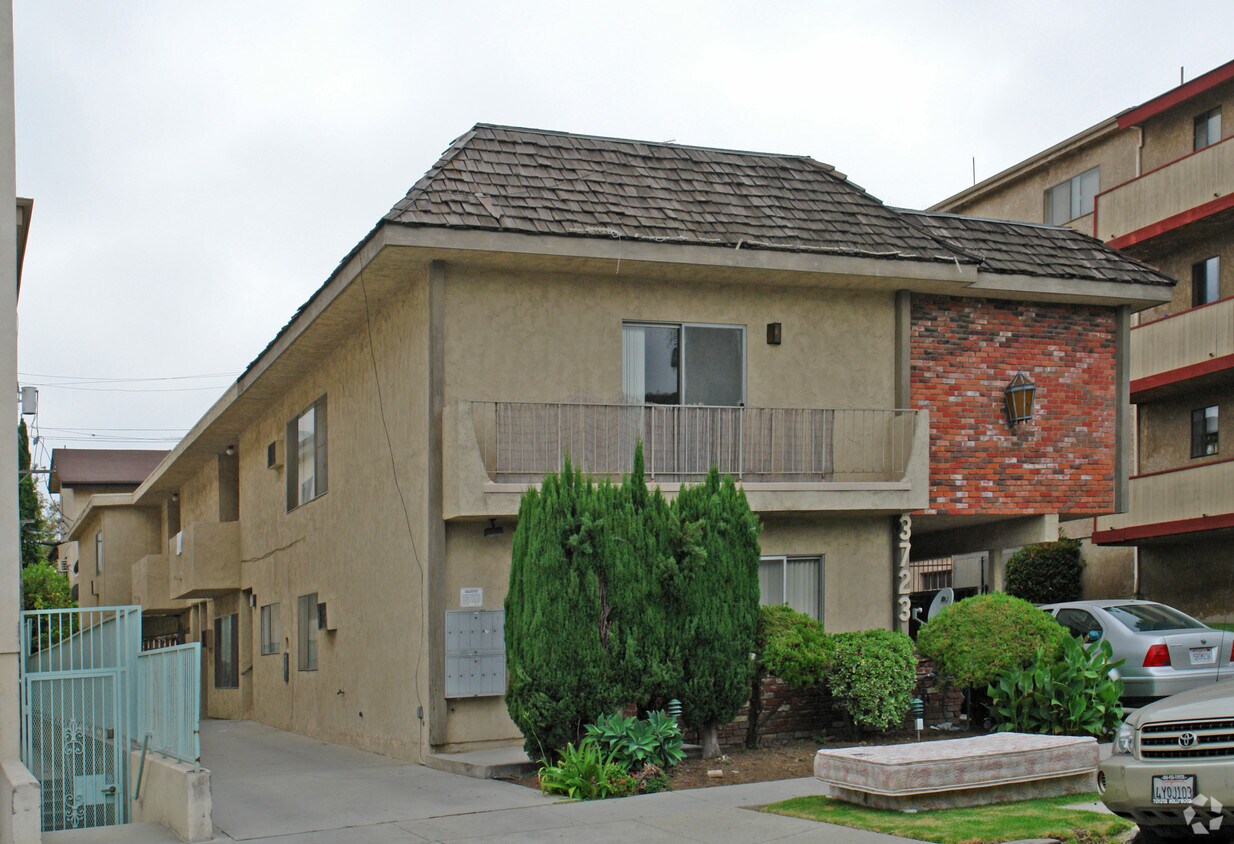 Building Photo - 3723 Watseka Ave